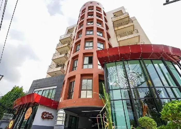 Boutique Poo-yai Lee Bangkok
