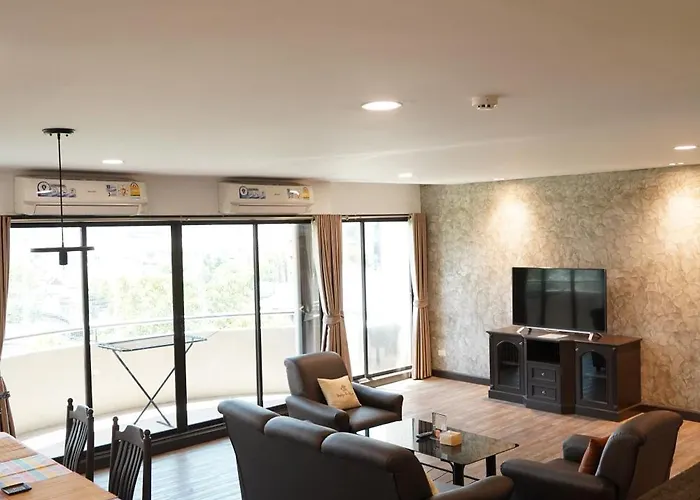 Boutique Poo-yai Lee Hotel 3*