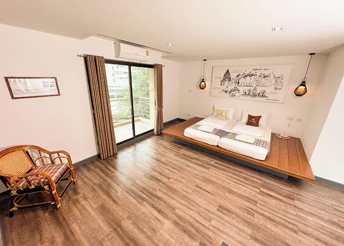 Boutique Poo-yai Lee Hotel 3*